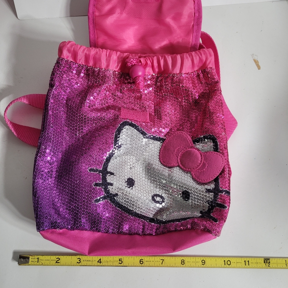 Hello kitty backpack - Picture 9 of 11